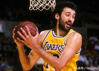 nba大胡子都有哪些名人(盘点NBA史上的“大胡子们”)