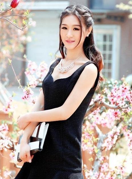 生肖蛇今年遇到正缘,感情甜蜜