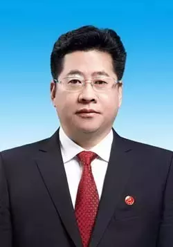 第一次会议,选举常丽虹为市长,选举李晋宇,薛寒,苏铁成,董正国,王成