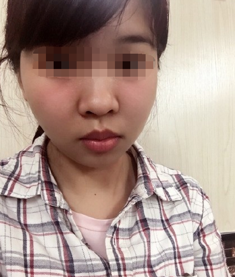上扬眉,眉骨略高,这种面相的人直觉很准,性格要强不服输,自尊心强,但