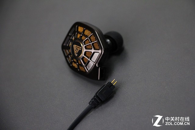 业界首款平板耳塞：AUDEZE iSINE20评测