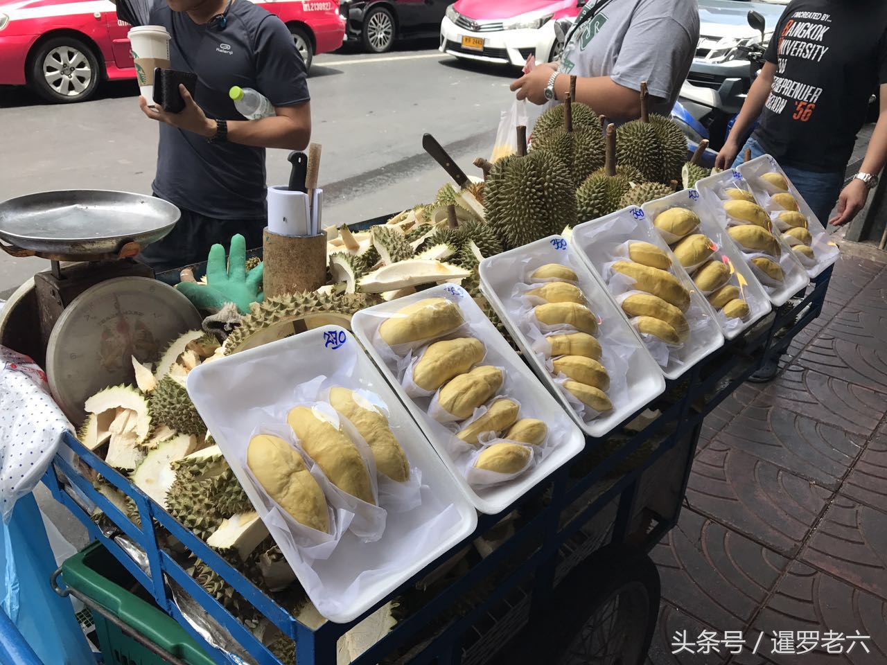 曼谷唐人街的美食真的挺多的 林振祥老店的鸭子你尝过吗 天天看点