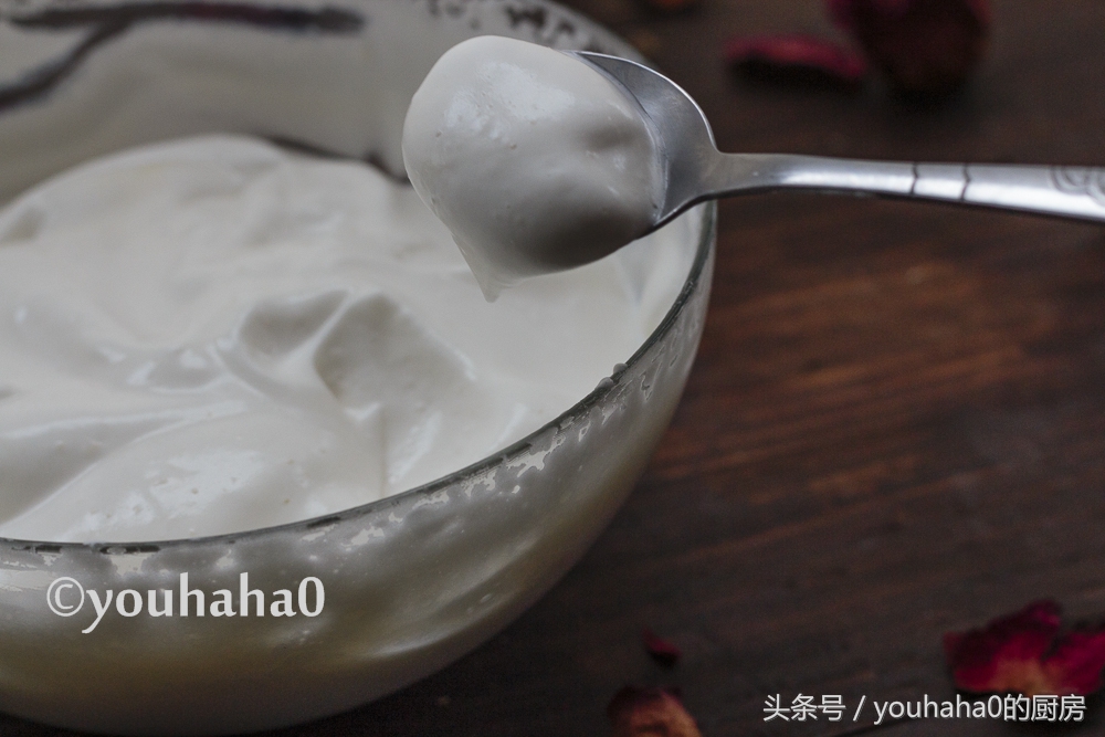 牛奶摇身一变，竟然变成了可以打发的低卡淡奶油，成本差十倍
