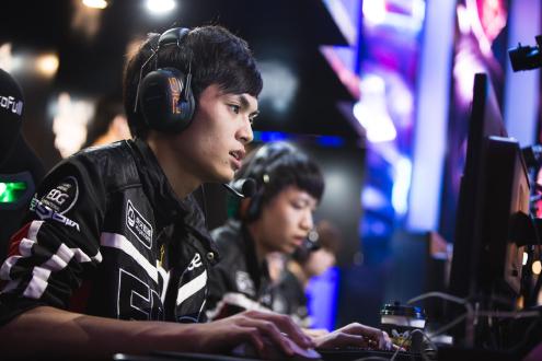 LoL赛程空窗小盘点：LPL各大战队的“颜值担当”