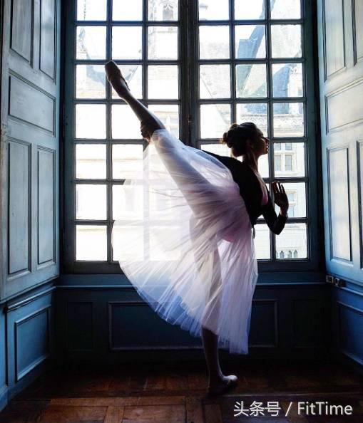 維密天使的塑形老師：懷胎十月從未間斷芭蕾舞練習