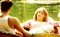 温婉，娇憨，挑逗，狂放，男演员穿起女装也是各有各的味道！