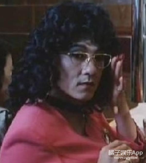 温婉，娇憨，挑逗，狂放，男演员穿起女装也是各有各的味道！