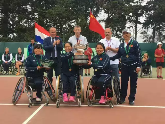 中国网球女子世界杯(自豪！中国女子轮椅网球队勇夺2017轮椅网球世界杯桂冠)