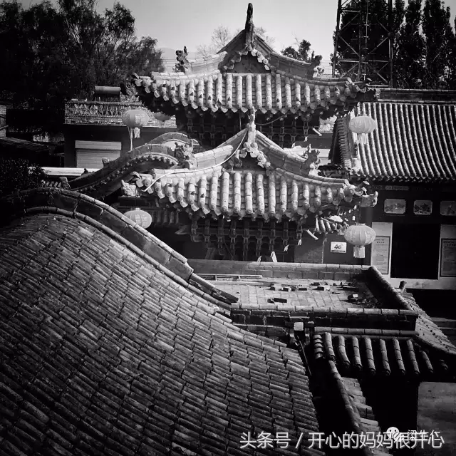 平遥古城：航拍香火极盛的双林寺