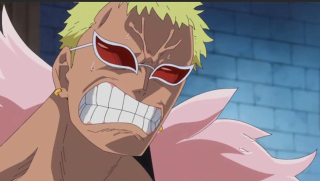 《海贼王》居鲁士两次砍向七武海明哥,明哥都是这幅表情)