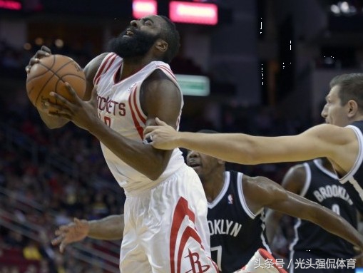 nba火箭为什么联盟黑(全联盟为何都讨厌火箭？波波维奇说出了实情，这理由让人愤怒！)