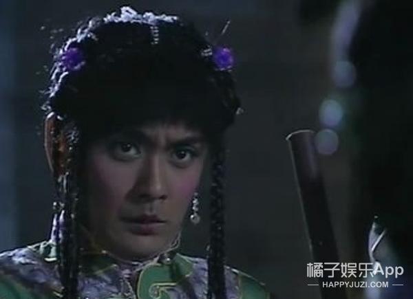 温婉，娇憨，挑逗，狂放，男演员穿起女装也是各有各的味道！