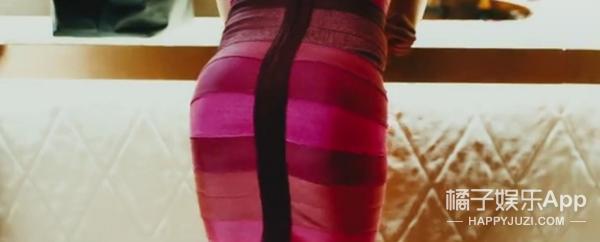 温婉，娇憨，挑逗，狂放，男演员穿起女装也是各有各的味道！