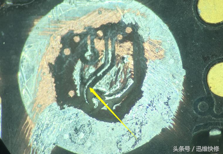 苹果iPhone6 Plus螺丝孔故障 开不开机维修