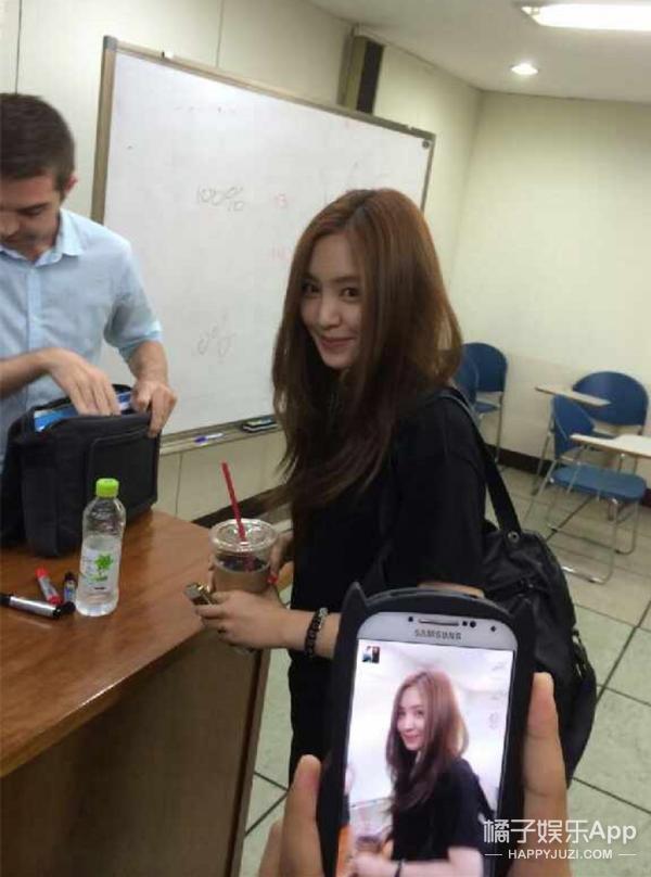 朴信惠大学8年才毕业，演员爱豆们上大学原来这么难