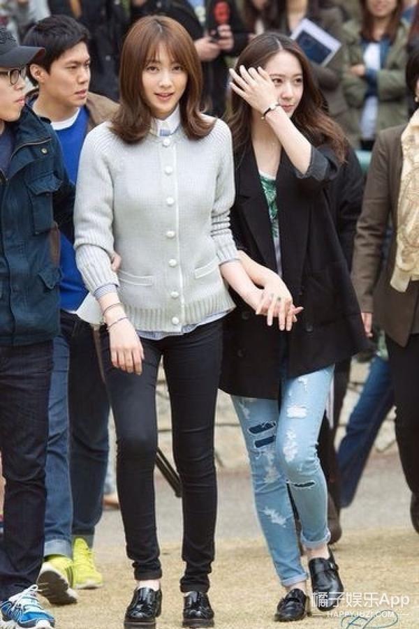 朴信惠大学8年才毕业，演员爱豆们上大学原来这么难