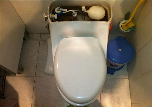 馬桶滲水維修要多少錢 原來馬桶維修這么便宜