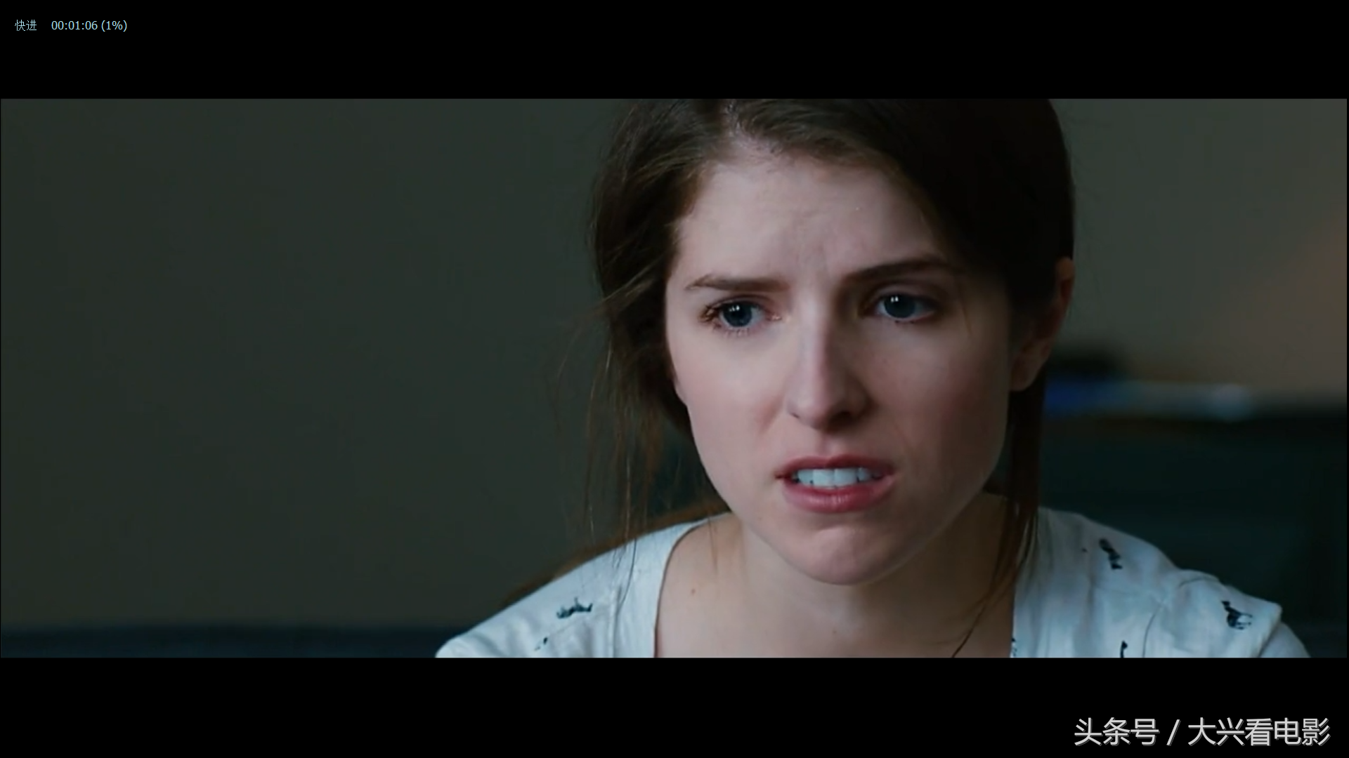 《婚宴桌牌19号》一部不那么搞笑的喜剧片,只因安娜在!