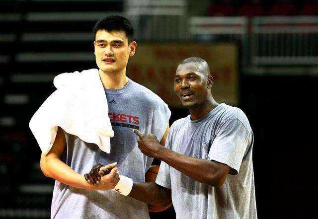 现在nba为什么不练天勾(都是独门绝技，为何NBA球员喜欢学梦幻脚步，却没有人学天勾？)