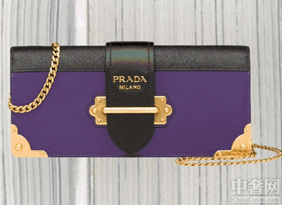 Prada Cahier手袋系列 时尚达人的宠儿