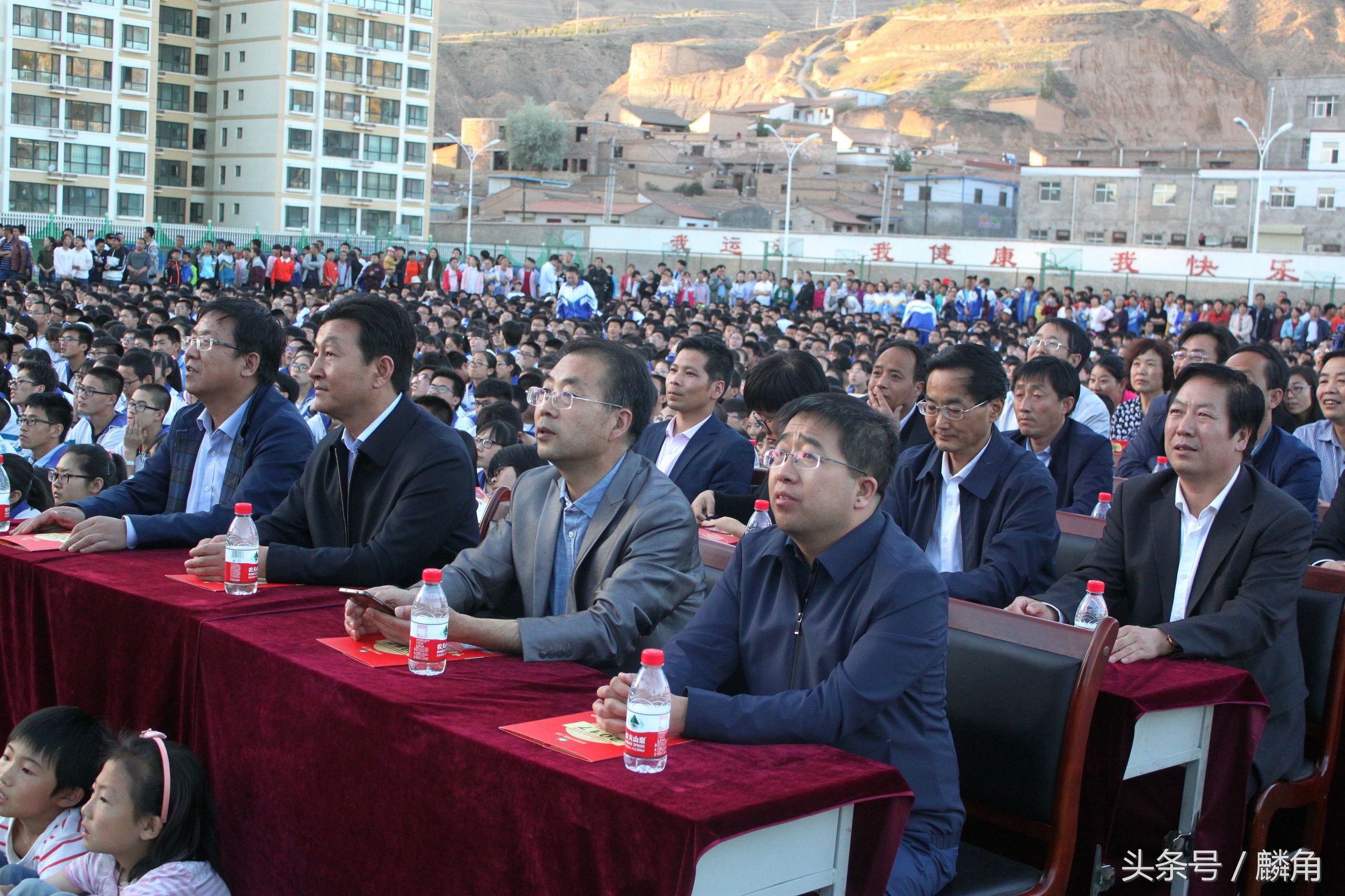 自信！面对高考会宁一中师生用艺术的形式淡定面对