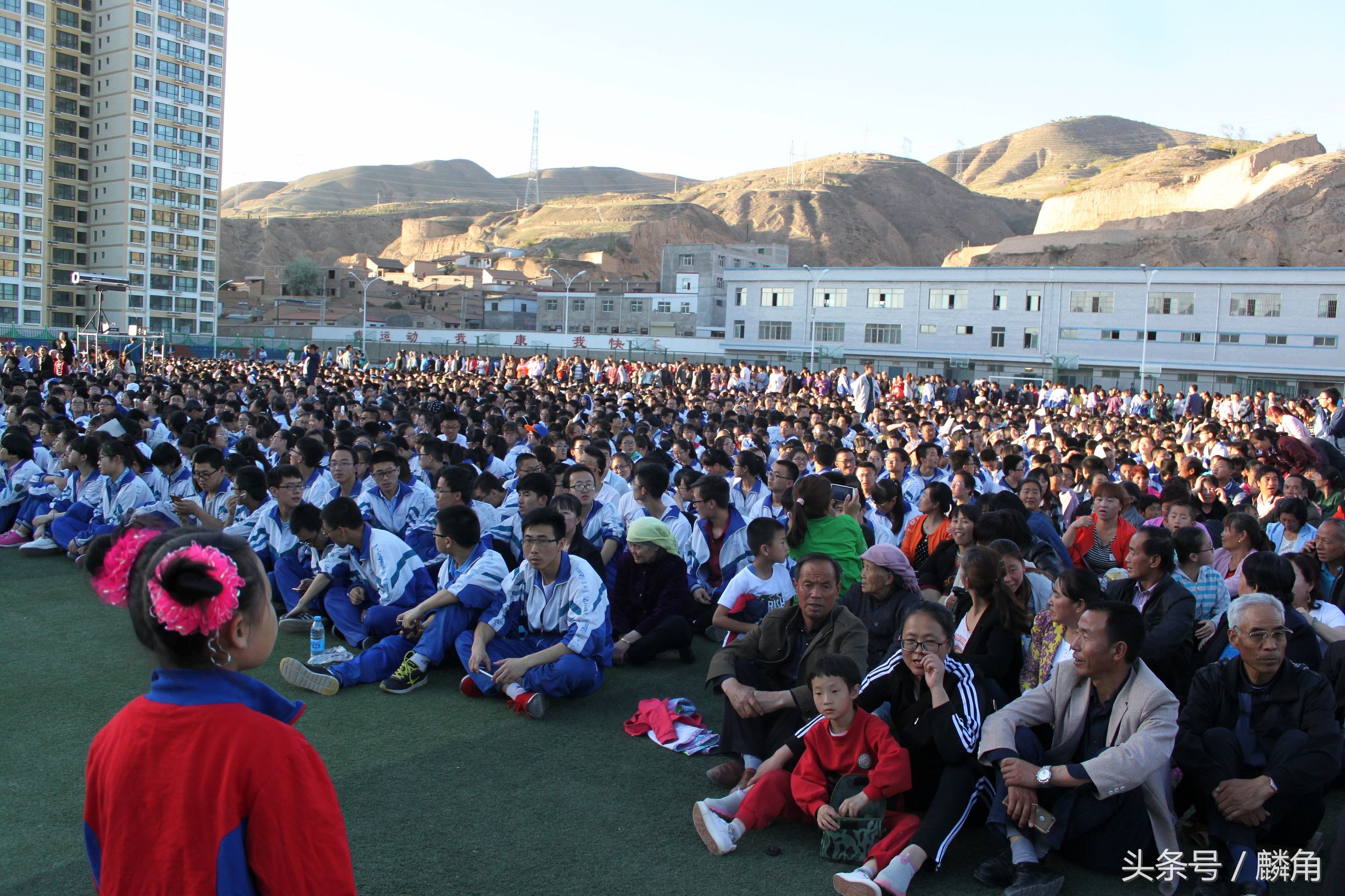 自信！面对高考会宁一中师生用艺术的形式淡定面对