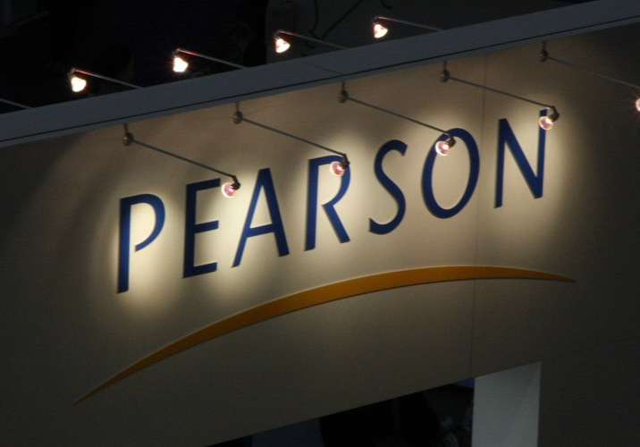 甩卖环雅，大量裁员，已现颓势的培生到底做错了什么？