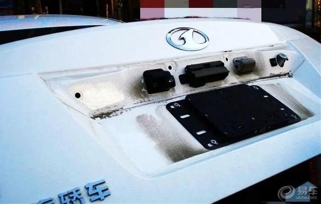 喜欢玩车？看看老司机如何自己自己动手安装倒车影像