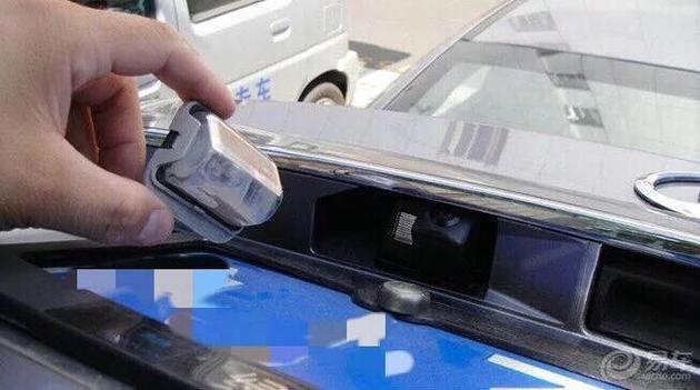 喜欢玩车？看看老司机如何自己自己动手安装倒车影像