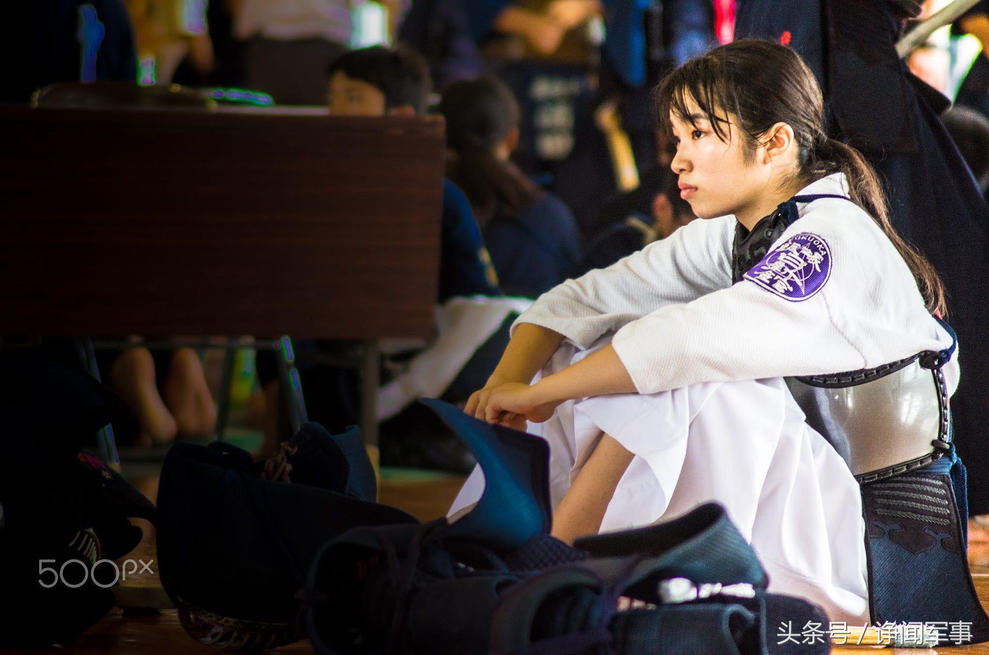 把剑道当体育练和当武术练的区别(日本剑道少女“杀气腾腾”：中国青少年应该进行什么体育锻炼？)