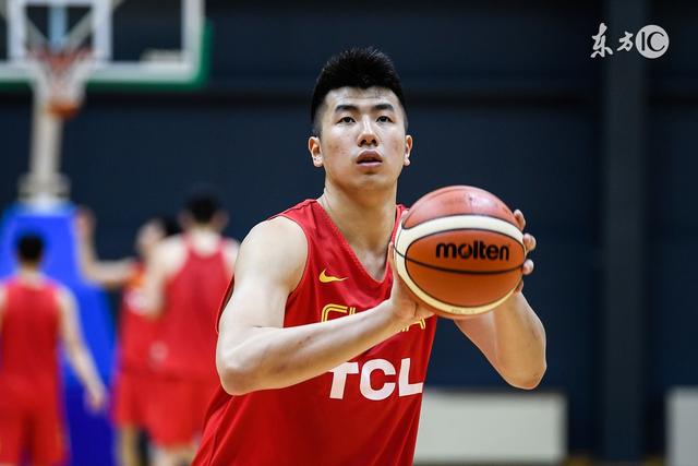 邹雨辰为什么退出nba(邹雨宸宣布退出NBA选秀！吵的沸沸扬扬的选秀不过是博眼球罢了)