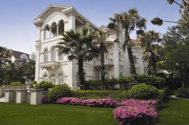 檀宫总占地面积47384.6平方米,仅建18幢建筑.