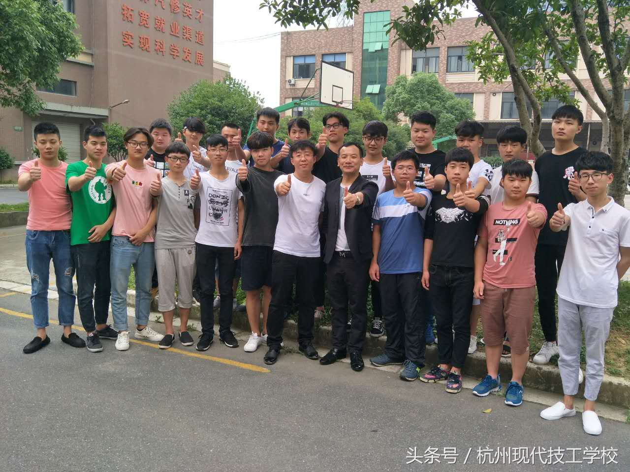 广州泰歌文化教育有限公司董事长&泰歌应邀担任杭州现代技工学校与杭州超凡培训学校高级顾问