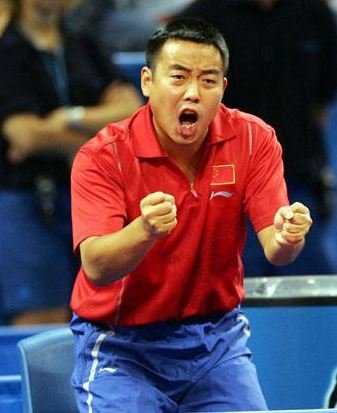 乒乓球队是由刘国梁管理吗(刘国梁卸任国乒总教练，和李永波有关系么？)