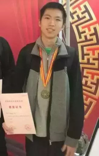 2017各省高考状元出炉，广西状元竟然是个萌妹子