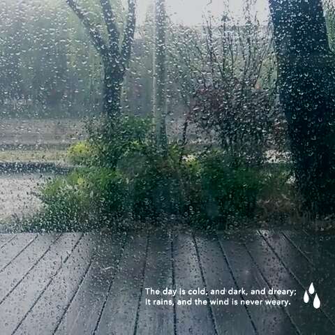 下雨天，吃着火锅唱着歌