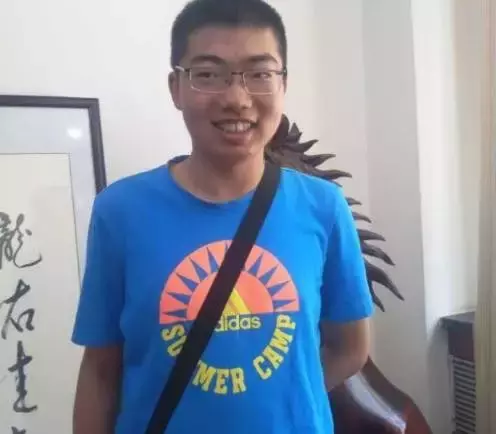 2017各省高考状元出炉，广西状元竟然是个萌妹子