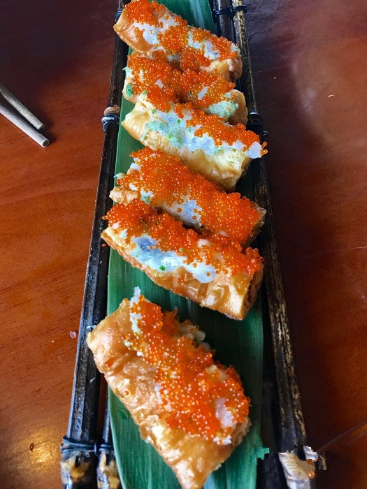 下雨天，吃着火锅唱着歌