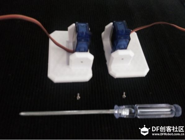 会跳太空步的萌嘎舞两个小时就能制作的DIY机器人