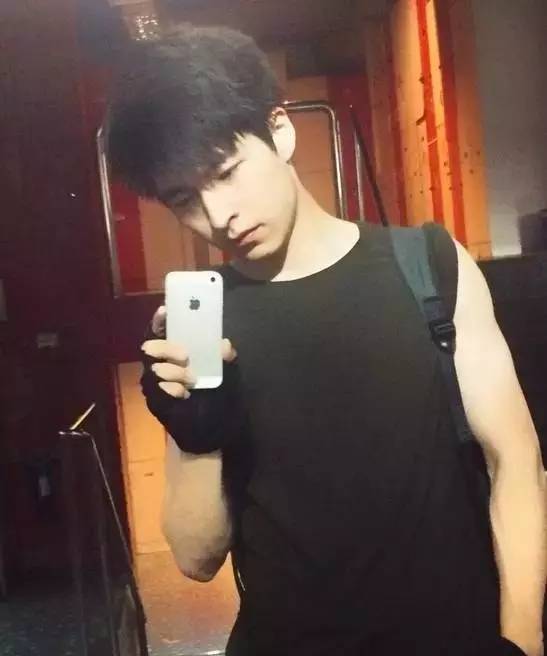 最帅高考状元出炉！这些95后学霸的世界，我们不懂