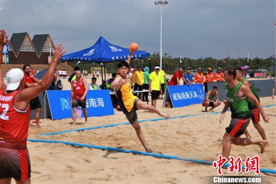 手球比赛场地以及规则(中国最大规模沙滩手球比赛在山东威海开赛)