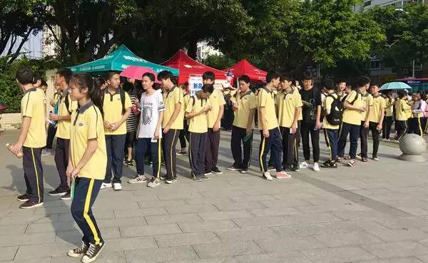 快讯！2017福州中考作文题出炉！你觉得和高考比谁更难？