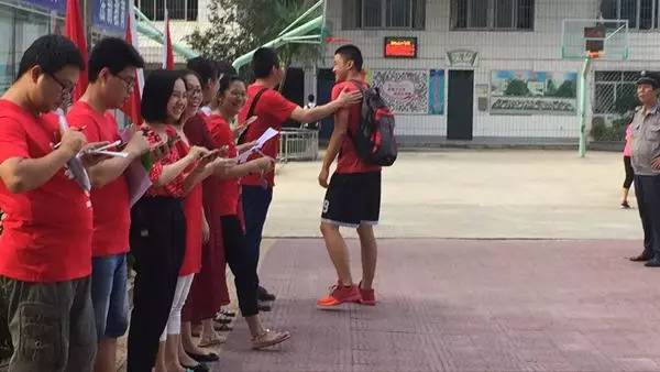 快讯！2017福州中考作文题出炉！你觉得和高考比谁更难？