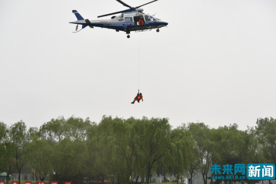 实战！北京水陆空三栖演练暴雨防汛抢险