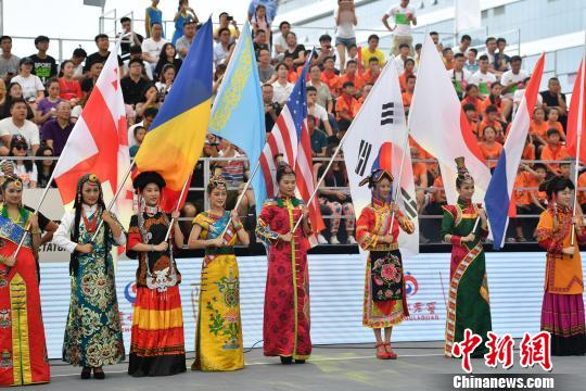 成都3fiba世界杯(FIBA 3X3U18世界杯成都开赛 姚明出席开幕式)