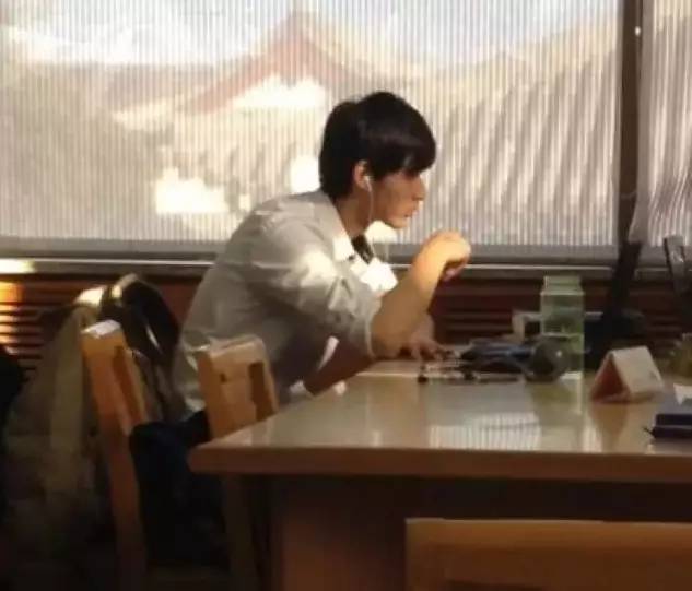 最帅高考状元出炉！这些95后学霸的世界，我们不懂