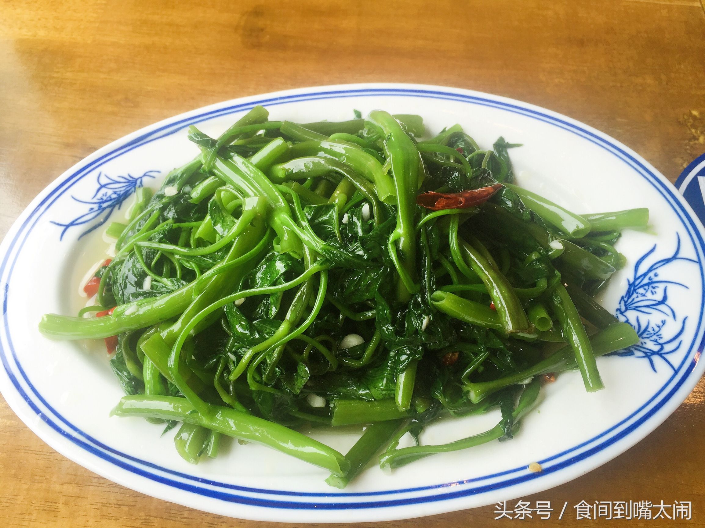 一个吃货在夏季小龙虾盛行的季节，可以干掉多少斤呢？哈哈