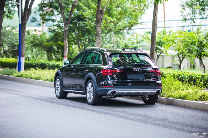 40万放弃奔驰C旅 选择灯厂奥迪A4 allroad 中控完美油耗烧钱