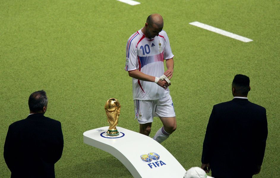 2006世界杯球门(2006年世界杯决赛齐达内头顶马特拉齐真相是什么？齐达内是罪人还是传奇？)