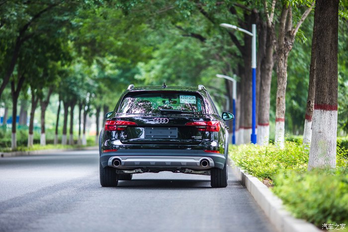 40万放弃奔驰C旅 选择灯厂奥迪A4 allroad 中控完美油耗烧钱